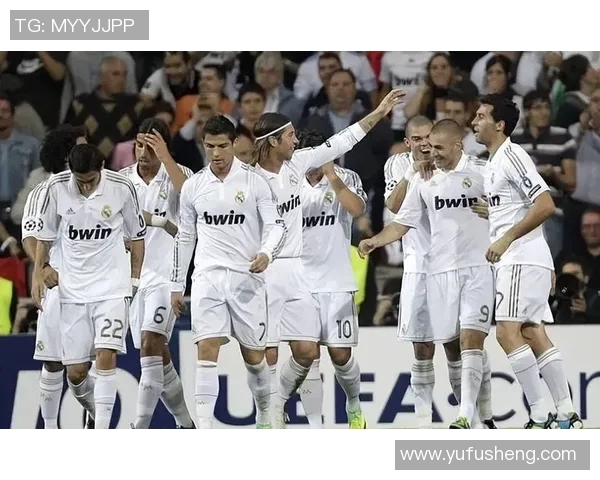 冠军杯巅峰对决拜仁慕尼黑迎战皇家马德里精彩赛事前瞻与分析 冠军杯巅峰对决拜仁慕尼黑迎战皇家马德里精彩赛事前瞻与分析