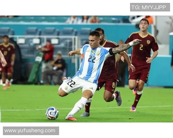 劳塔罗的崛起与挑战：从新星到足坛巨星的奋斗之路